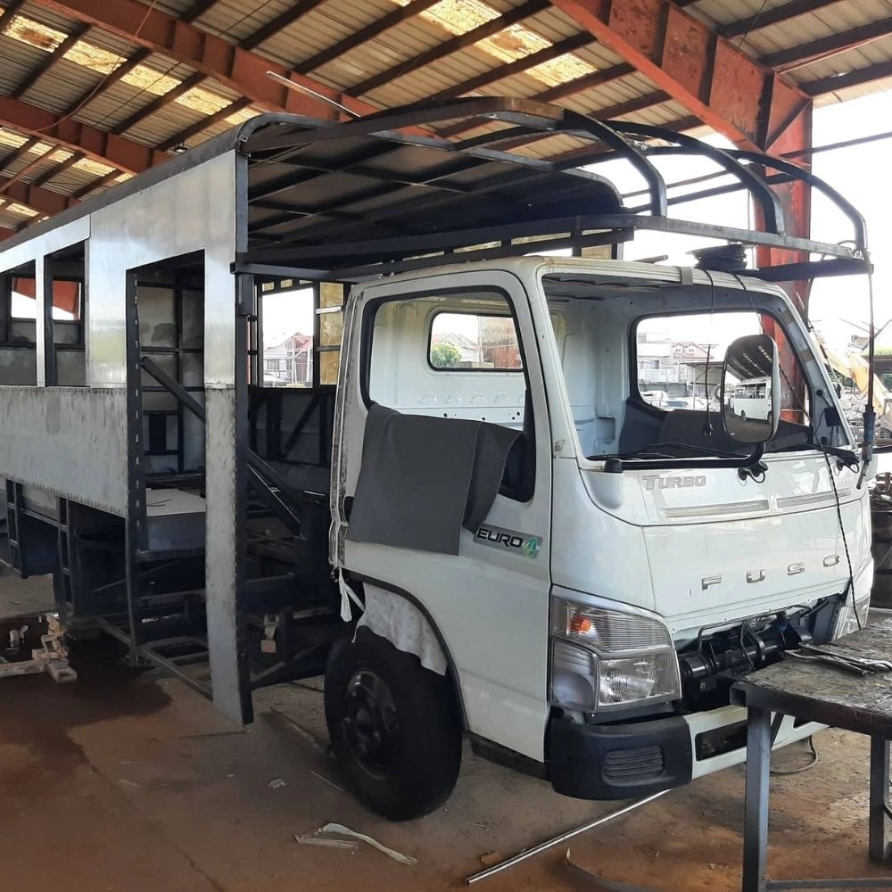 Fully Equipped Fuso Truck Repair Jacksonville Area